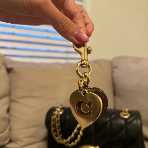 COACH Quilted Tabby 26 - Picture 8 of 16